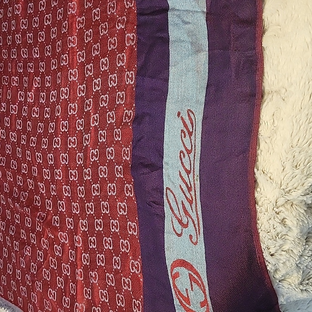 GUCCI SCARF - Picture 2 of 7